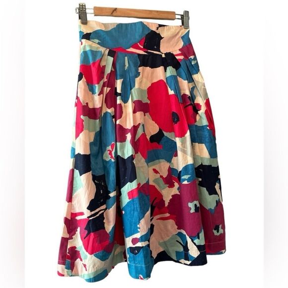 ModCloth x emilyandfin Floral Skirt xs - Picture 2 of 10